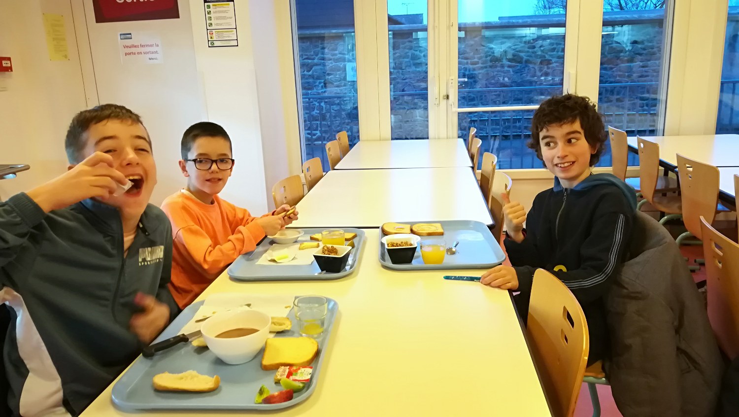 Gambe à Lunch Officielle A.C. Milan - Compartiments Amovibles, Couverts Inclus - Pour école Ou Bureau