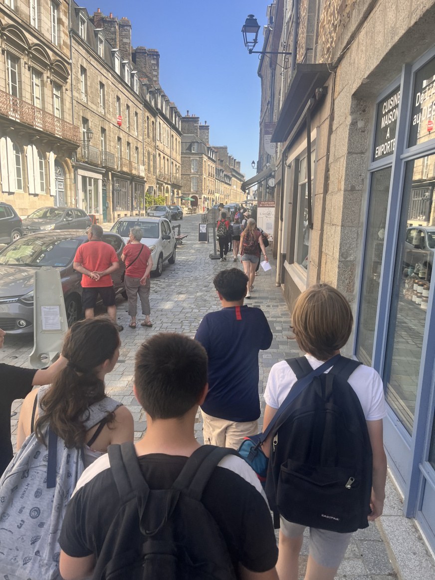 De la ville basse à la ville haute.